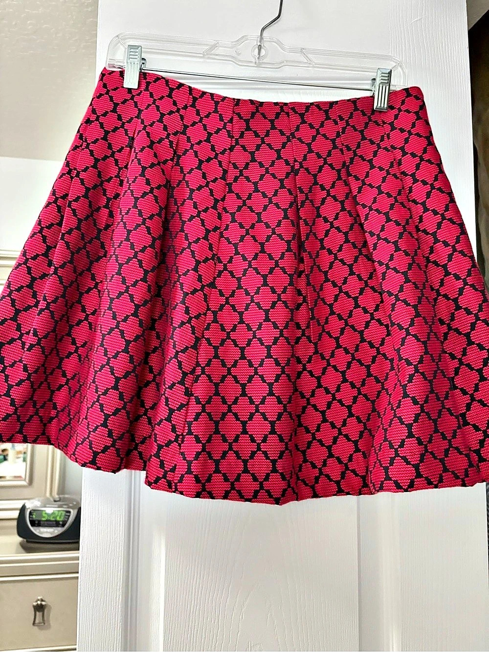 Banana Republic Women's Geometric Skirt Pink & Black Size 8 NWT